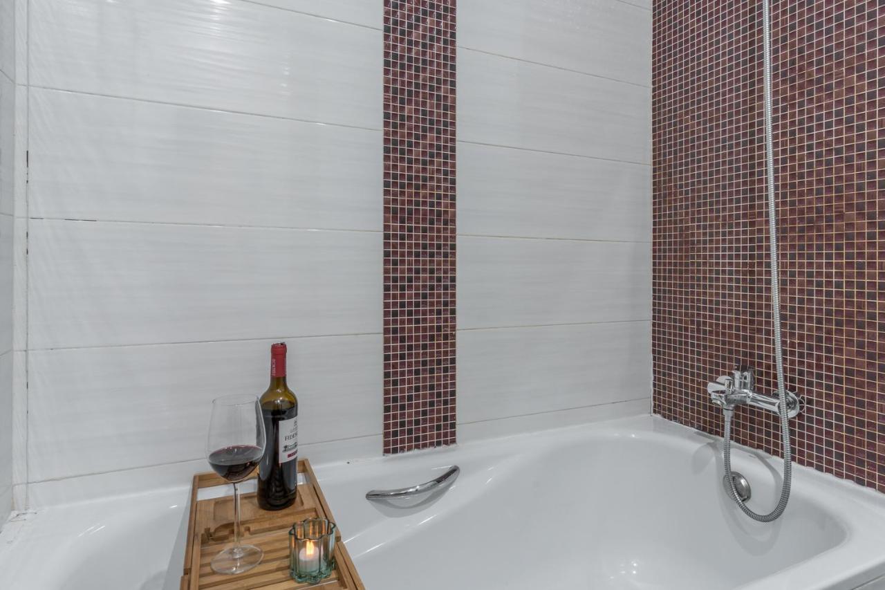 Tuguest Postigo II Catedral Apartment - Free Parking Гранада Экстерьер фото