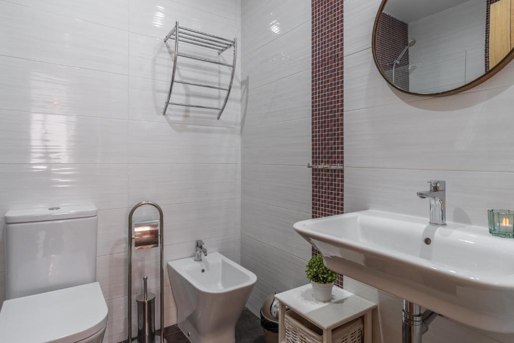 Tuguest Postigo II Catedral Apartment - Free Parking Гранада Экстерьер фото