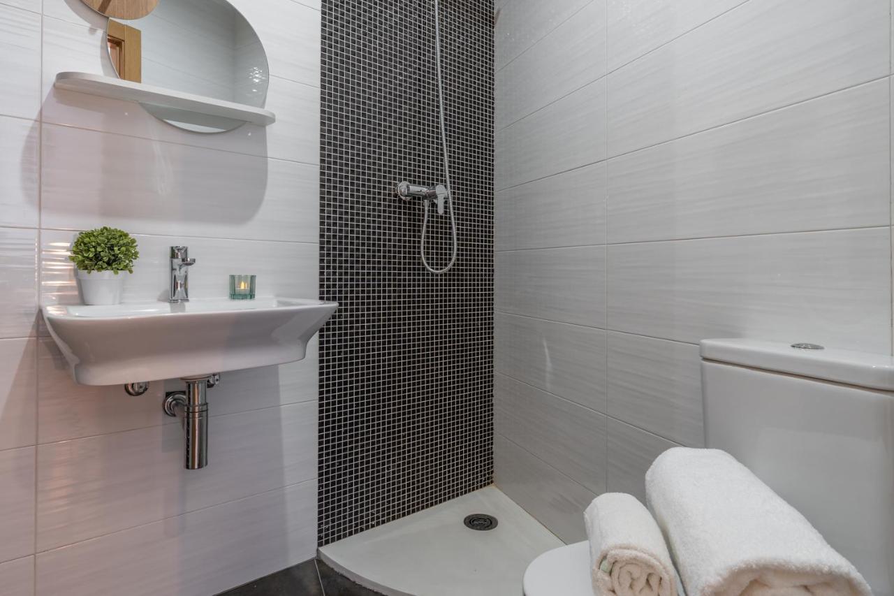 Tuguest Postigo II Catedral Apartment - Free Parking Гранада Экстерьер фото