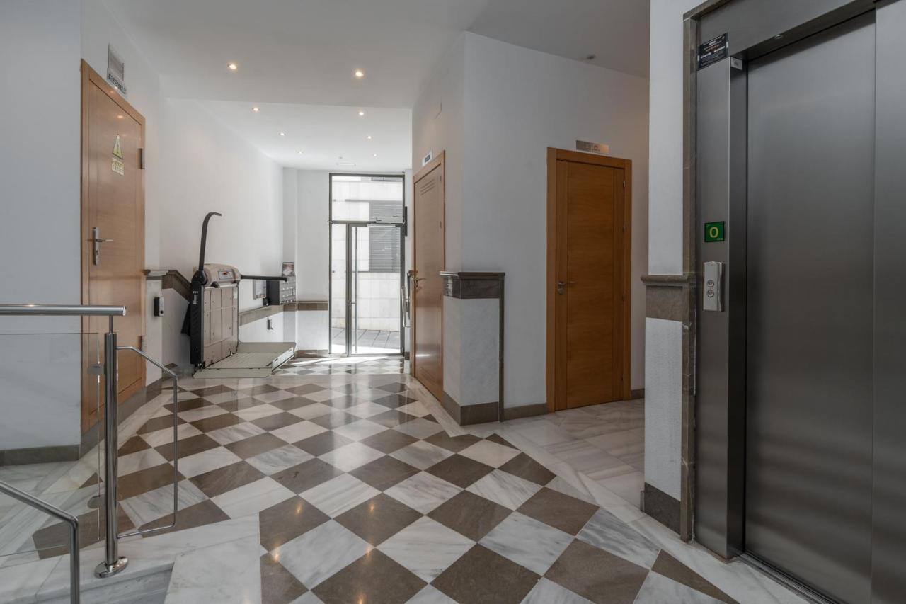 Tuguest Postigo II Catedral Apartment - Free Parking Гранада Экстерьер фото